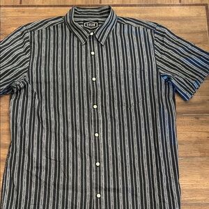GIBSON Men's Navy and White Patterned Button Up Short Sleeved Shirt. Sz Large